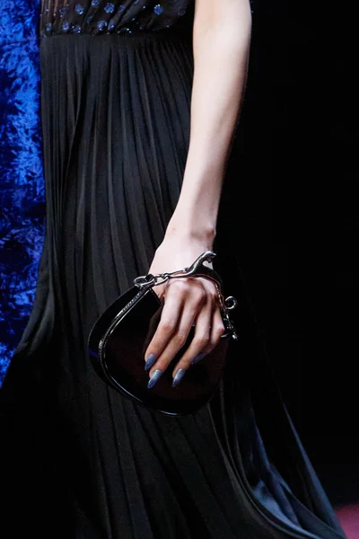Look 76